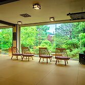 Hohoemino Kuyufu Tsuruya