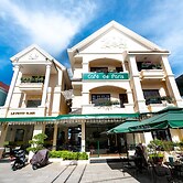 Le Petit Paris Hotel Dalat