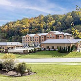 Best Western Plus Franciscan Square Inn and Suites