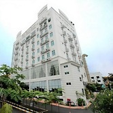 Crown Garden Hotel