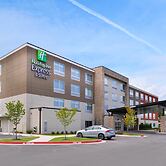 Holiday Inn Express & Suites Siloam Springs by IHG