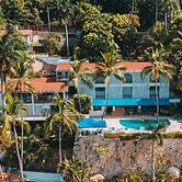 Exclusiva Villa con Acceso Directo a la Playa