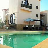 International Surf School & Camp - Hostel