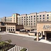 Embassy Suites by Hilton San Antonio Brooks Hotel & Spa