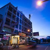 The Port Hostel By Suwatchai