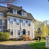 Admiral Sims House on Catherine St and Mill St
