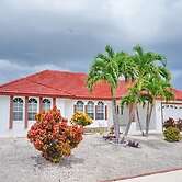 SHEN1124 3 Bedroom Holiday Home by Marco Naples Vacation Homes