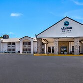 Clarion Pointe Marshall