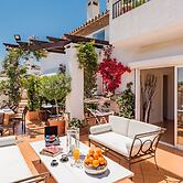 Molo Luxury Suites Puerto Banus