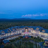 Crowne Plaza Resort Changbaishan Hot Spring by IHG