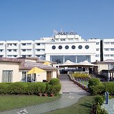 Hotel Holiday Resort