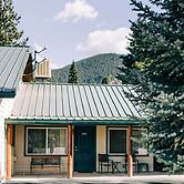 Lakeside Resort and Motel