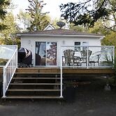 Lakefront Cottage in Manitou Beach