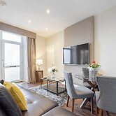 Carmel Apartments Queen Street Residence