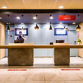 ibis Marilia