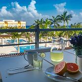Magia Beachside Condo