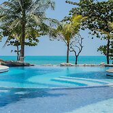 White Sand Samui Resort