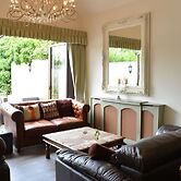 The Greyhound - Winterborne Kingston