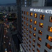 Geoje Art Nouveau Suite Hotel