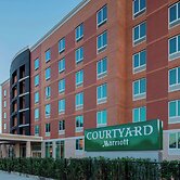 Courtyard by Marriott New York Queens/Fresh Meadows
