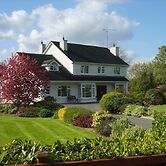 Lake Avenue House