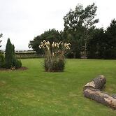 Cottage Lea's Country Hotel & Restaurant