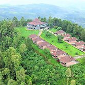 Nyungwe Top View Hotel