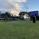 Oak Tree Inn