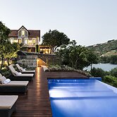 Quinta de S. Bernardo Winery & Farmhouse