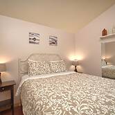 Handsome Dan's Port Renfrew