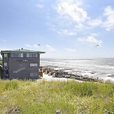Beachhouse Hotel