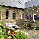 Ludlow Mascall Centre - Hostel