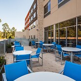 Holiday Inn Express Queensbury - Lake George Area by IHG