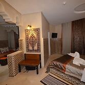 Hotel Pyramides