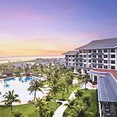 Melia Vinpearl Cua Hoi Beach Resort