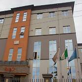 Rita's Events and Suites
