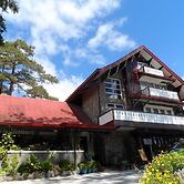 Log Cabin Hotel-Baguio