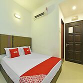Super OYO Capital O 90556 Hotel Cherita Rooms