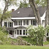Golden Stage Inn B&B