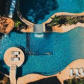 TreeCasa Hotel & Resort