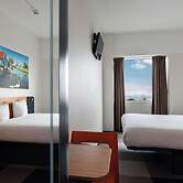 easyHotel Amsterdam Zaandam