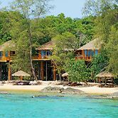 Tree House Bungalows Resort