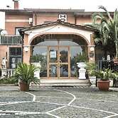 Camp's Hotel