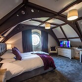 St Nicholas Boutique Hotel