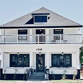 The Landing Hotel and Dining