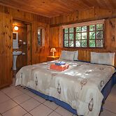 Woodlands Cottages & Camping