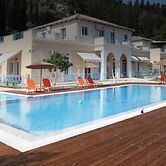 Apartments Avra
