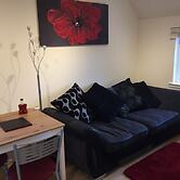 6 Varis Apartments