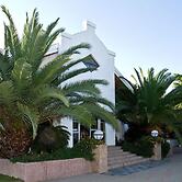 Out of Africa Town Lodge