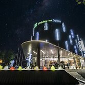 Holiday Inn Express Shanghai Songjiang Fangta by IHG